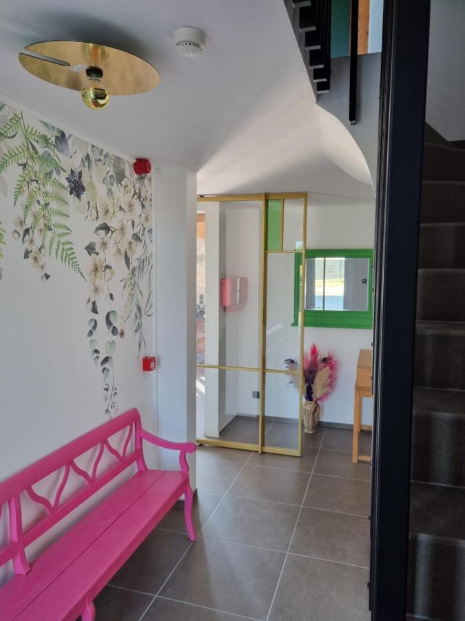 Cerf, Ouvre-Moi B&B Rochefort Esterno foto