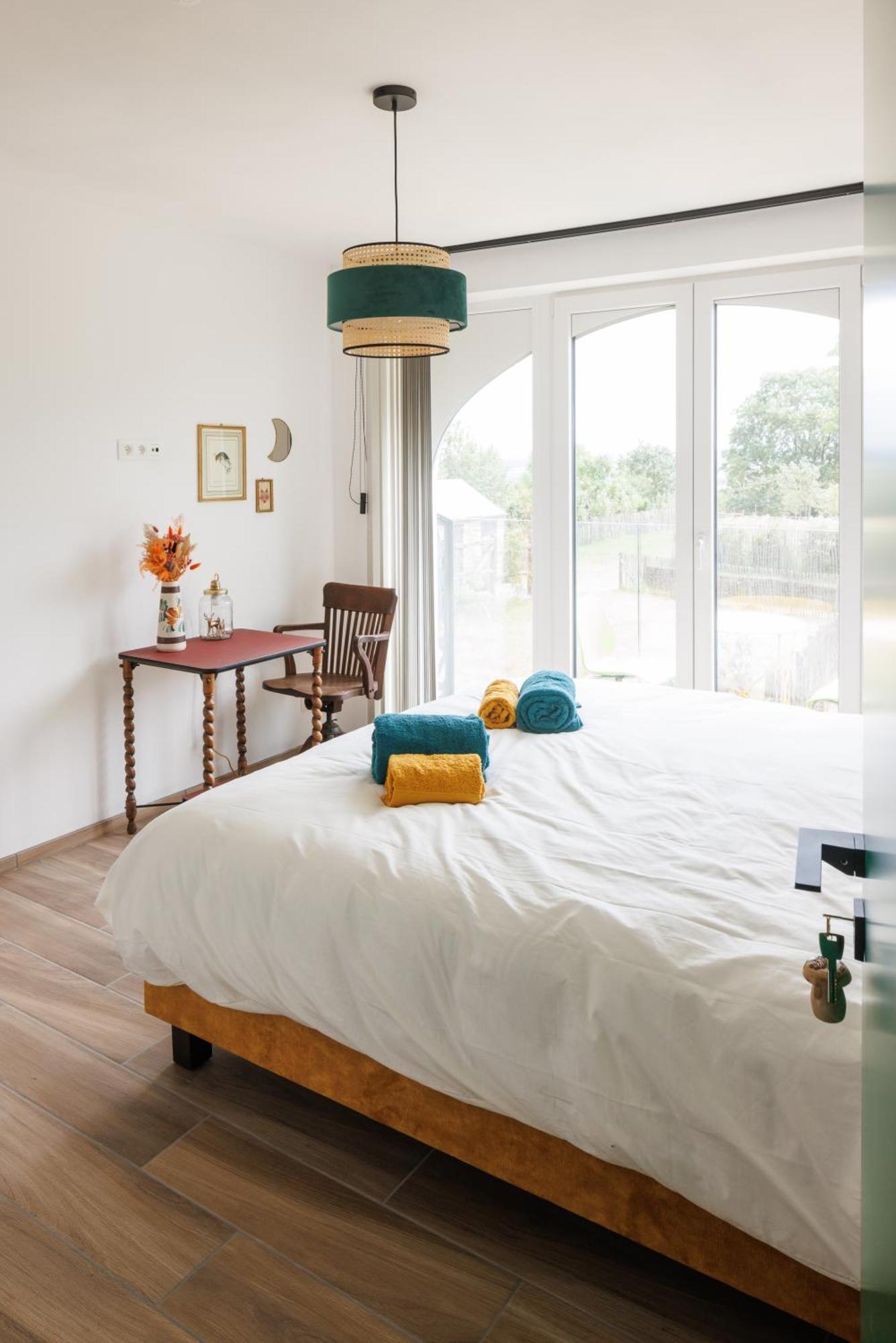 Cerf, Ouvre-Moi B&B Rochefort Esterno foto